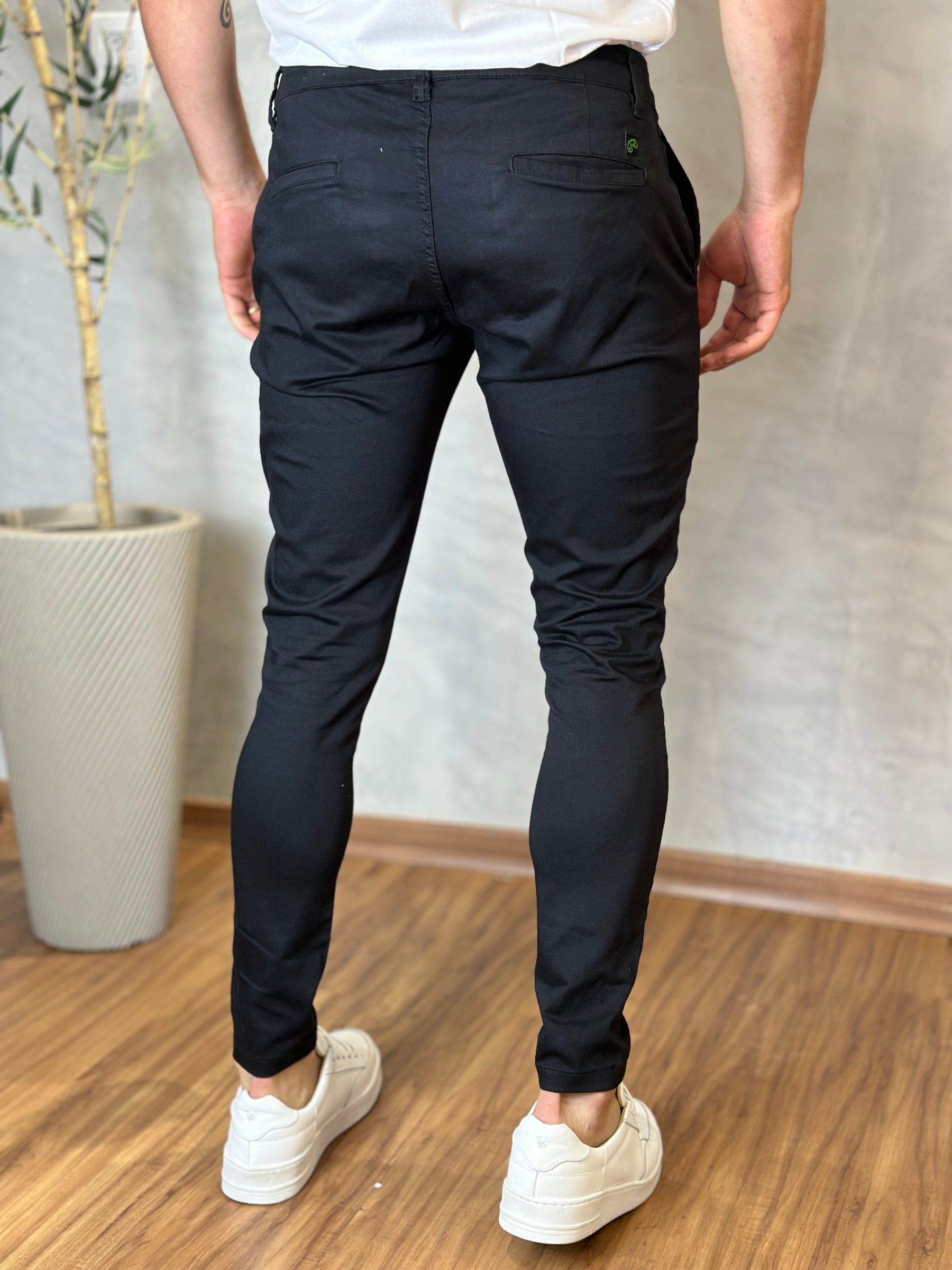 Calça Alfaiataria Cos Italiano Skinny Confort - Preta